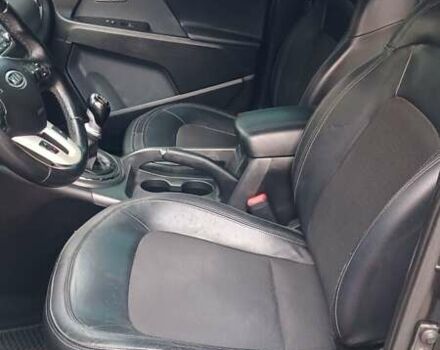 Чорний Кіа Sportage, об'ємом двигуна 1.69 л та пробігом 233 тис. км за 12400 $, фото 11 на Automoto.ua