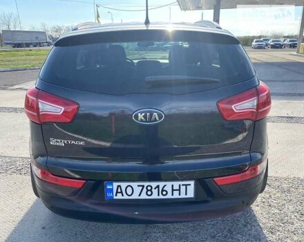 Чорний Кіа Sportage, об'ємом двигуна 2 л та пробігом 194 тис. км за 12690 $, фото 9 на Automoto.ua