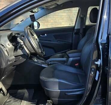 Черный Киа Sportage, объемом двигателя 2 л и пробегом 244 тыс. км за 13200 $, фото 19 на Automoto.ua