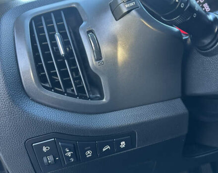 Черный Киа Sportage, объемом двигателя 1.7 л и пробегом 206 тыс. км за 12100 $, фото 31 на Automoto.ua