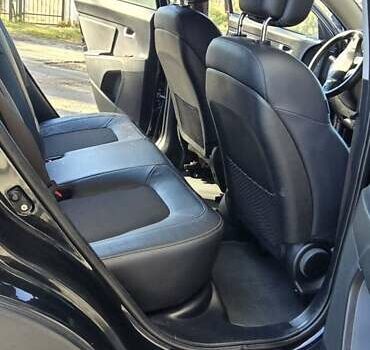 Черный Киа Sportage, объемом двигателя 2 л и пробегом 244 тыс. км за 13200 $, фото 14 на Automoto.ua