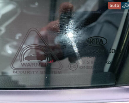 Черный Киа Sportage, объемом двигателя 2 л и пробегом 209 тыс. км за 14599 $, фото 9 на Automoto.ua