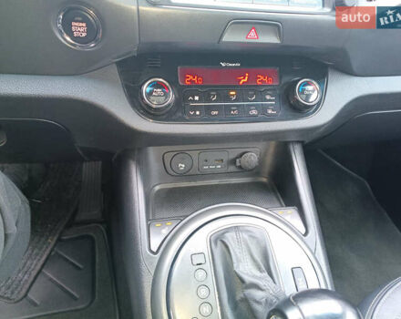 Черный Киа Sportage, объемом двигателя 2 л и пробегом 209 тыс. км за 14599 $, фото 19 на Automoto.ua