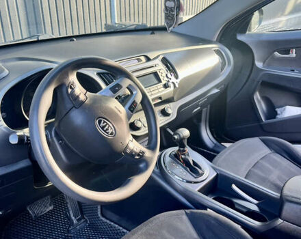Чорний Кіа Sportage, об'ємом двигуна 2.4 л та пробігом 184 тис. км за 11100 $, фото 4 на Automoto.ua