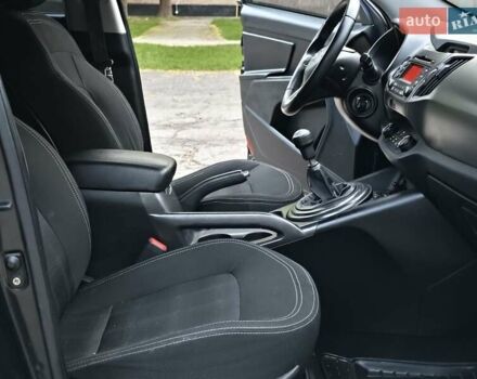 Черный Киа Sportage, объемом двигателя 2 л и пробегом 140 тыс. км за 10900 $, фото 13 на Automoto.ua
