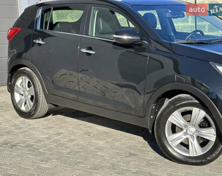 Черный Киа Sportage, объемом двигателя 1.7 л и пробегом 206 тыс. км за 12100 $, фото 6 на Automoto.ua