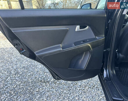 Черный Киа Sportage, объемом двигателя 1.7 л и пробегом 206 тыс. км за 12100 $, фото 44 на Automoto.ua