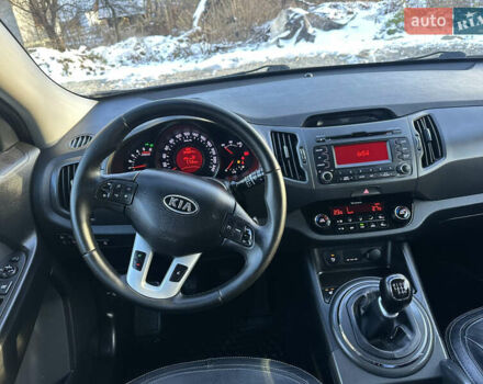 Черный Киа Sportage, объемом двигателя 1.7 л и пробегом 206 тыс. км за 12100 $, фото 56 на Automoto.ua