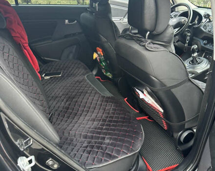 Чорний Кіа Sportage, об'ємом двигуна 0 л та пробігом 200 тис. км за 11650 $, фото 10 на Automoto.ua