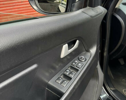 Чорний Кіа Sportage, об'ємом двигуна 1.7 л та пробігом 219 тис. км за 11200 $, фото 11 на Automoto.ua