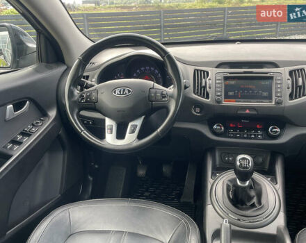 Черный Киа Sportage, объемом двигателя 1.7 л и пробегом 235 тыс. км за 12299 $, фото 8 на Automoto.ua