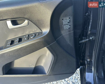 Черный Киа Sportage, объемом двигателя 1.7 л и пробегом 206 тыс. км за 12100 $, фото 42 на Automoto.ua