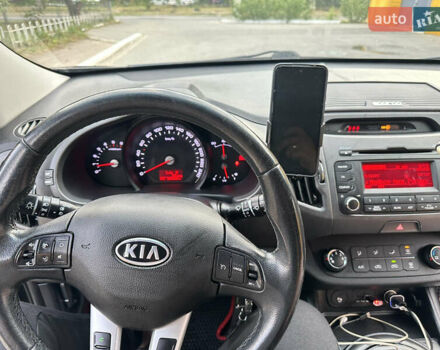 Чорний Кіа Sportage, об'ємом двигуна 0 л та пробігом 200 тис. км за 11650 $, фото 8 на Automoto.ua