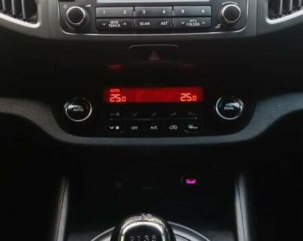 Чорний Кіа Sportage, об'ємом двигуна 1.69 л та пробігом 233 тис. км за 12400 $, фото 9 на Automoto.ua