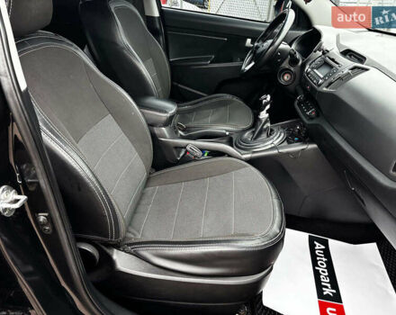 Черный Киа Sportage, объемом двигателя 1.7 л и пробегом 165 тыс. км за 13490 $, фото 16 на Automoto.ua
