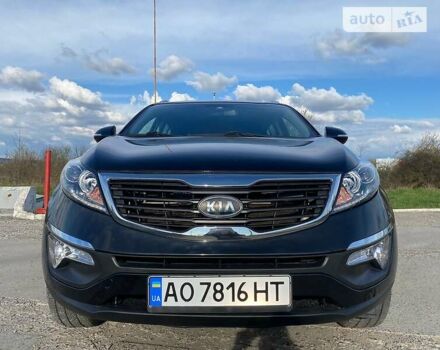 Чорний Кіа Sportage, об'ємом двигуна 2 л та пробігом 194 тис. км за 12690 $, фото 4 на Automoto.ua