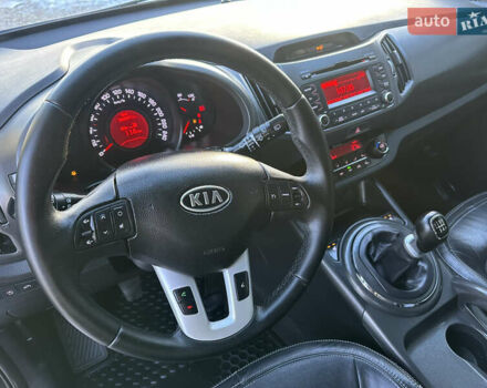 Черный Киа Sportage, объемом двигателя 1.7 л и пробегом 206 тыс. км за 12100 $, фото 39 на Automoto.ua