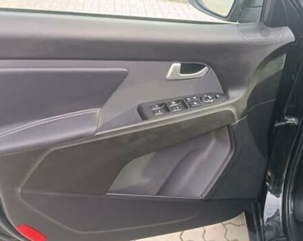 Черный Киа Sportage, объемом двигателя 1.7 л и пробегом 167 тыс. км за 12800 $, фото 14 на Automoto.ua