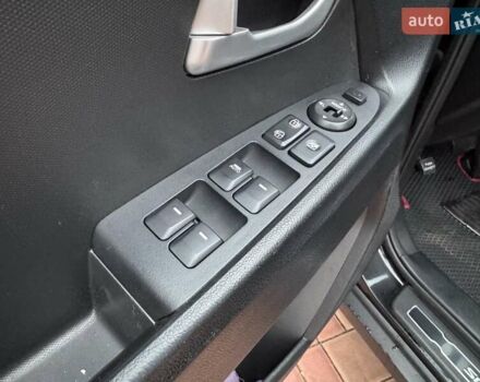 Черный Киа Sportage, объемом двигателя 2 л и пробегом 180 тыс. км за 13300 $, фото 43 на Automoto.ua