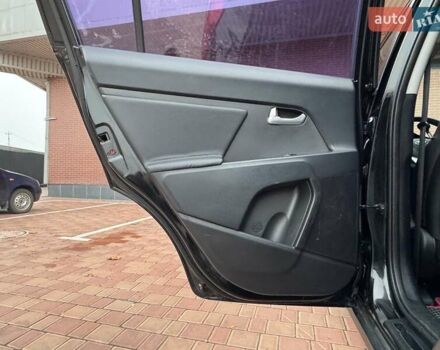Черный Киа Sportage, объемом двигателя 2 л и пробегом 180 тыс. км за 13300 $, фото 48 на Automoto.ua