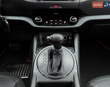 Черный Киа Sportage, объемом двигателя 2 л и пробегом 180 тыс. км за 13300 $, фото 60 на Automoto.ua