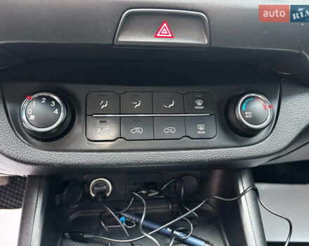 Черный Киа Sportage, объемом двигателя 1.7 л и пробегом 165 тыс. км за 13490 $, фото 21 на Automoto.ua