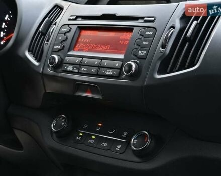 Черный Киа Sportage, объемом двигателя 2 л и пробегом 140 тыс. км за 10900 $, фото 10 на Automoto.ua