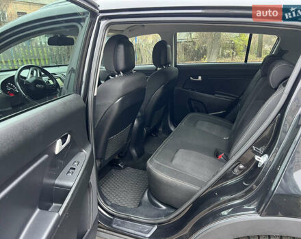 Черный Киа Sportage, объемом двигателя 1.6 л и пробегом 185 тыс. км за 11900 $, фото 16 на Automoto.ua