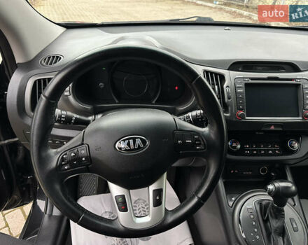 Чорний Кіа Sportage, об'ємом двигуна 2 л та пробігом 225 тис. км за 14500 $, фото 34 на Automoto.ua