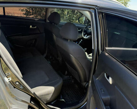 Черный Киа Sportage, объемом двигателя 1.69 л и пробегом 213 тыс. км за 13000 $, фото 2 на Automoto.ua