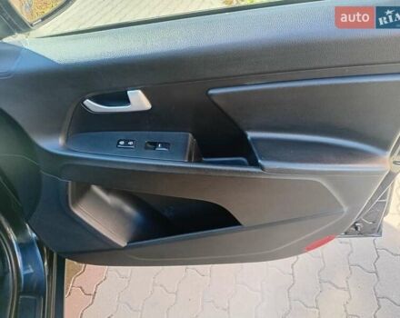 Чорний Кіа Sportage, об'ємом двигуна 1.69 л та пробігом 281 тис. км за 10700 $, фото 17 на Automoto.ua