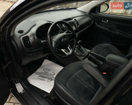 Чорний Кіа Sportage, об'ємом двигуна 2 л та пробігом 225 тис. км за 14500 $, фото 23 на Automoto.ua