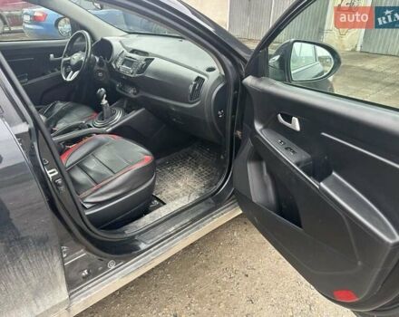 Черный Киа Sportage, объемом двигателя 1.69 л и пробегом 253 тыс. км за 10000 $, фото 3 на Automoto.ua