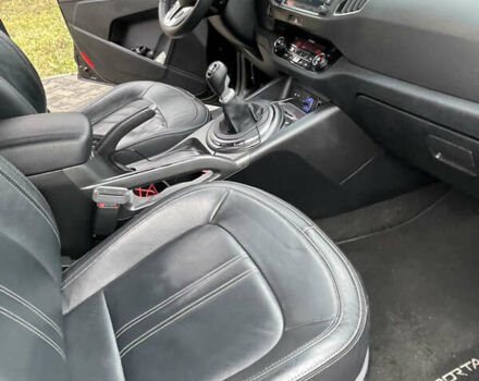 Черный Киа Sportage, объемом двигателя 1.6 л и пробегом 198 тыс. км за 12600 $, фото 11 на Automoto.ua