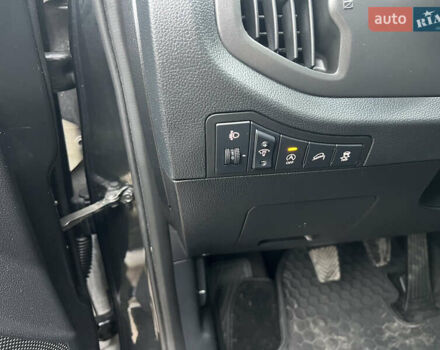 Черный Киа Sportage, объемом двигателя 1.6 л и пробегом 185 тыс. км за 11900 $, фото 19 на Automoto.ua