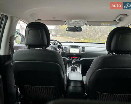 Черный Киа Sportage, объемом двигателя 1.6 л и пробегом 185 тыс. км за 11900 $, фото 18 на Automoto.ua