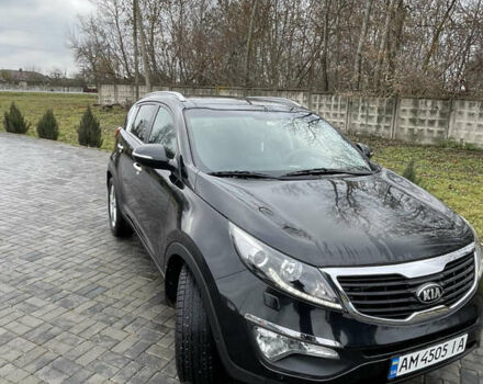 Черный Киа Sportage, объемом двигателя 1.6 л и пробегом 198 тыс. км за 12600 $, фото 2 на Automoto.ua