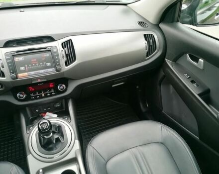 Чорний Кіа Sportage, об'ємом двигуна 2 л та пробігом 137 тис. км за 8500 $, фото 13 на Automoto.ua