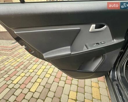 Чорний Кіа Sportage, об'ємом двигуна 0 л та пробігом 197 тис. км за 14950 $, фото 97 на Automoto.ua