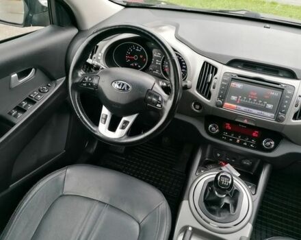 Чорний Кіа Sportage, об'ємом двигуна 2 л та пробігом 137 тис. км за 8500 $, фото 10 на Automoto.ua