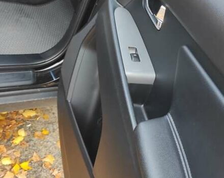 Черный Киа Sportage, объемом двигателя 2 л и пробегом 159 тыс. км за 15600 $, фото 20 на Automoto.ua