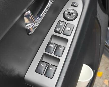 Черный Киа Sportage, объемом двигателя 2 л и пробегом 159 тыс. км за 15600 $, фото 13 на Automoto.ua