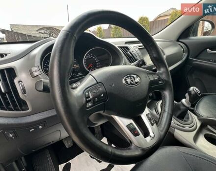 Чорний Кіа Sportage, об'ємом двигуна 0 л та пробігом 197 тис. км за 14950 $, фото 76 на Automoto.ua