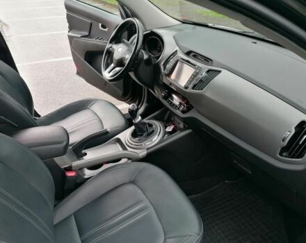 Чорний Кіа Sportage, об'ємом двигуна 2 л та пробігом 137 тис. км за 8500 $, фото 7 на Automoto.ua