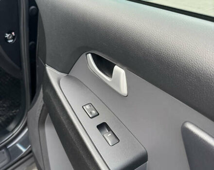 Черный Киа Sportage, объемом двигателя 2 л и пробегом 187 тыс. км за 17499 $, фото 34 на Automoto.ua