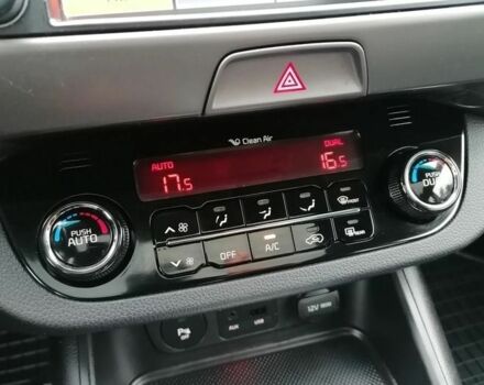 Чорний Кіа Sportage, об'ємом двигуна 2 л та пробігом 137 тис. км за 8500 $, фото 17 на Automoto.ua