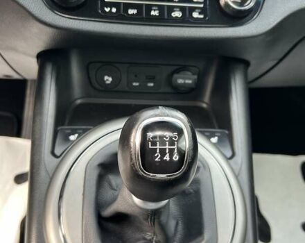 Чорний Кіа Sportage, об'ємом двигуна 0 л та пробігом 197 тис. км за 14950 $, фото 81 на Automoto.ua