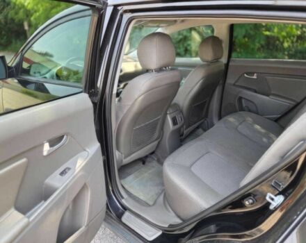 Чорний Кіа Sportage, об'ємом двигуна 2.4 л та пробігом 77 тис. км за 9700 $, фото 10 на Automoto.ua