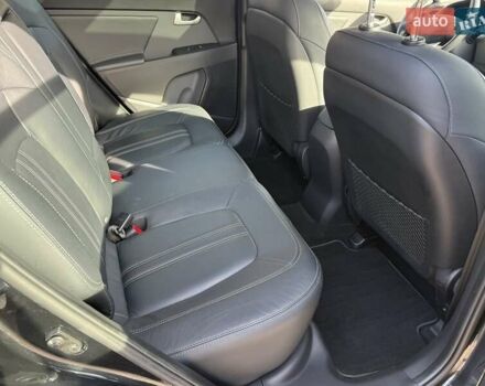 Чорний Кіа Sportage, об'ємом двигуна 2 л та пробігом 147 тис. км за 16900 $, фото 33 на Automoto.ua