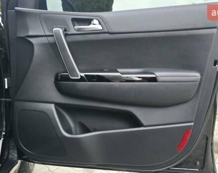 Черный Киа Sportage, объемом двигателя 2 л и пробегом 197 тыс. км за 18400 $, фото 69 на Automoto.ua